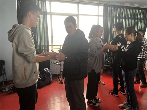 m1543943250142641.jpg 2 乌鸦与乌贼游戏.JPG